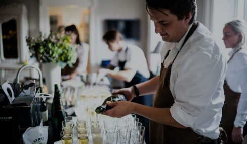 How Restaurant Scheduling Software Benefits Employees